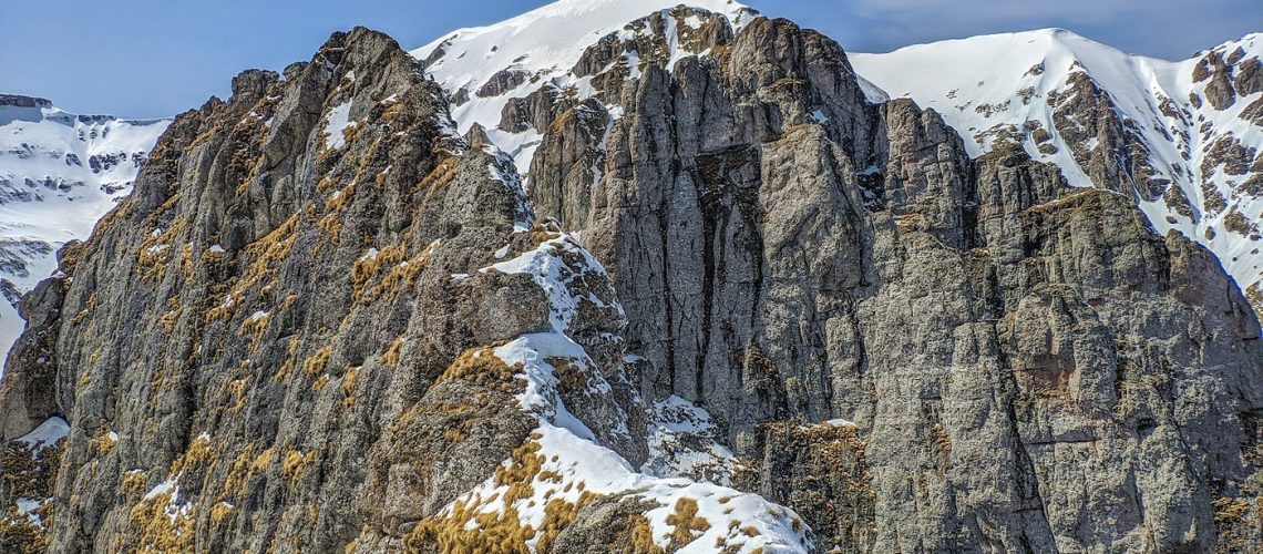 creasta morarului bucegi iarna